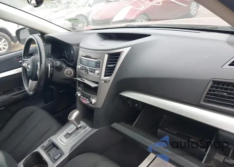 2010 Subaru Legacy 2.5I Premium z USA, uszkodzony, nr VIN 4S3BMBH63A3213607